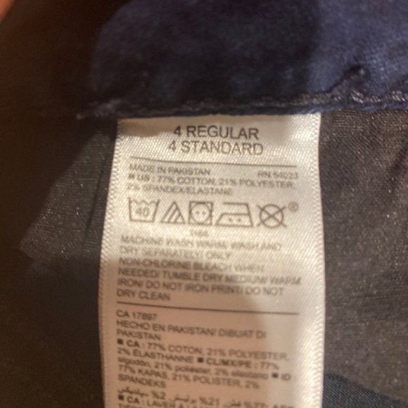Old Navy Rockstar Jeans size 4. - Picture 3 of 3
